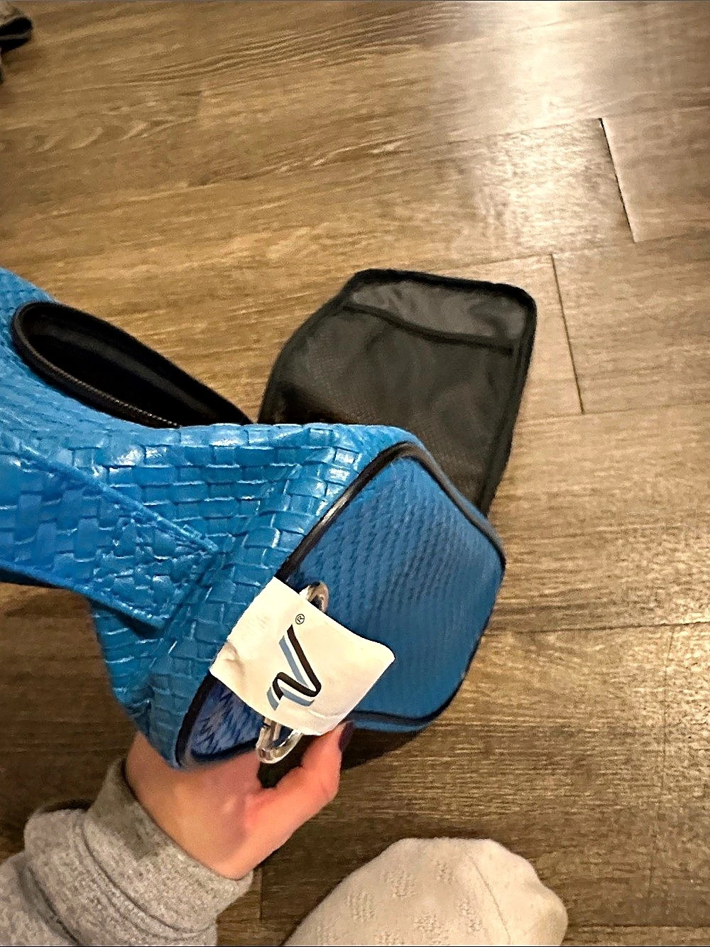 Varsity shoes carrier - Picture 4 of 4